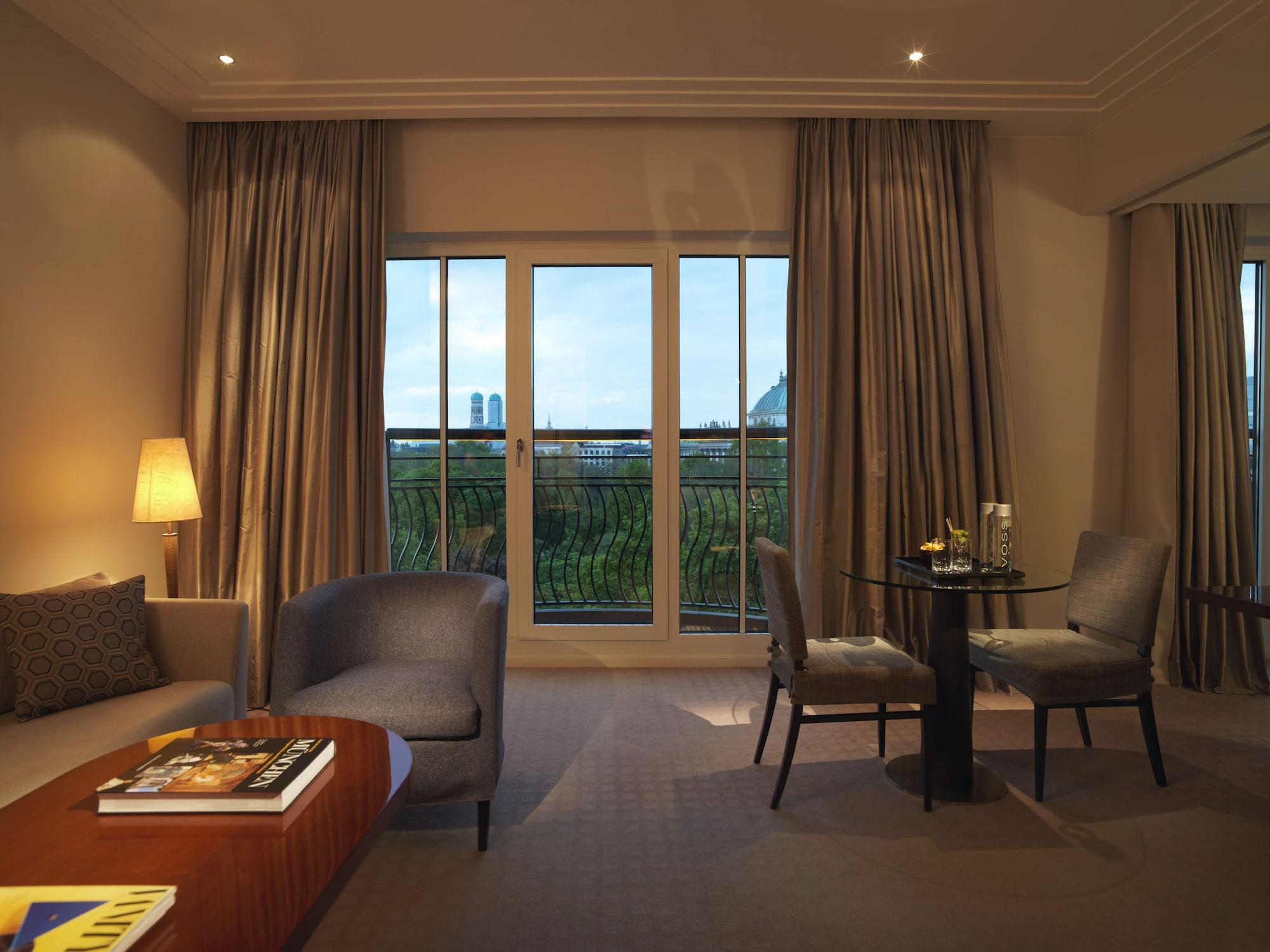 Rocco Forte The Charles Hotel Munchen Bagian luar foto