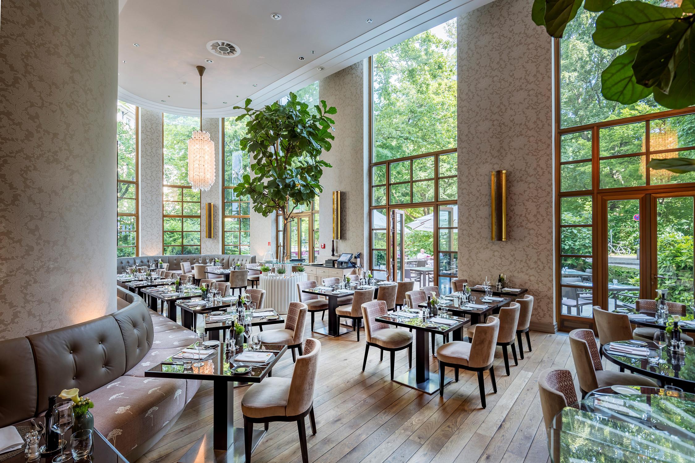 Rocco Forte The Charles Hotel Munchen Bagian luar foto