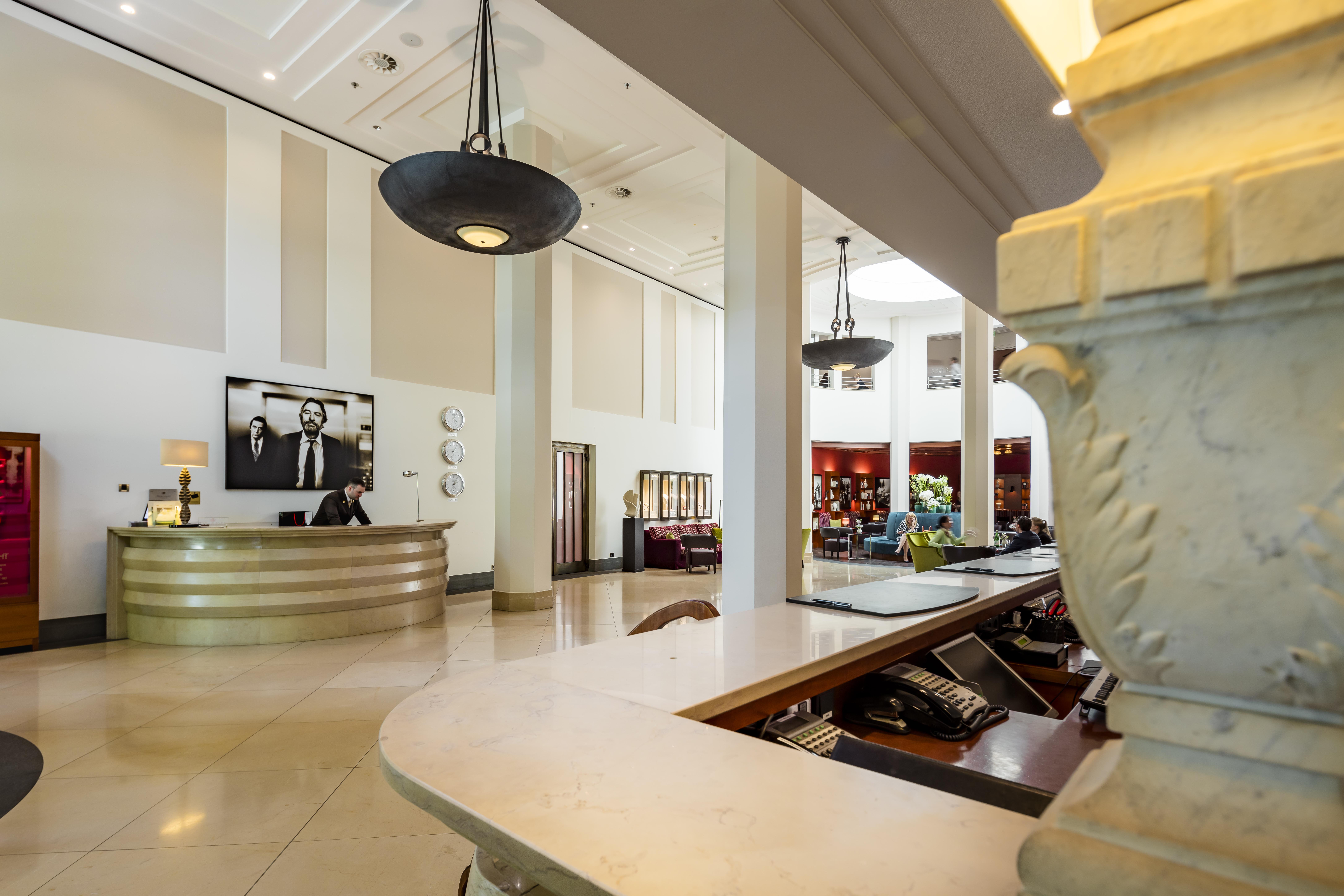 Rocco Forte The Charles Hotel Munchen Bagian luar foto