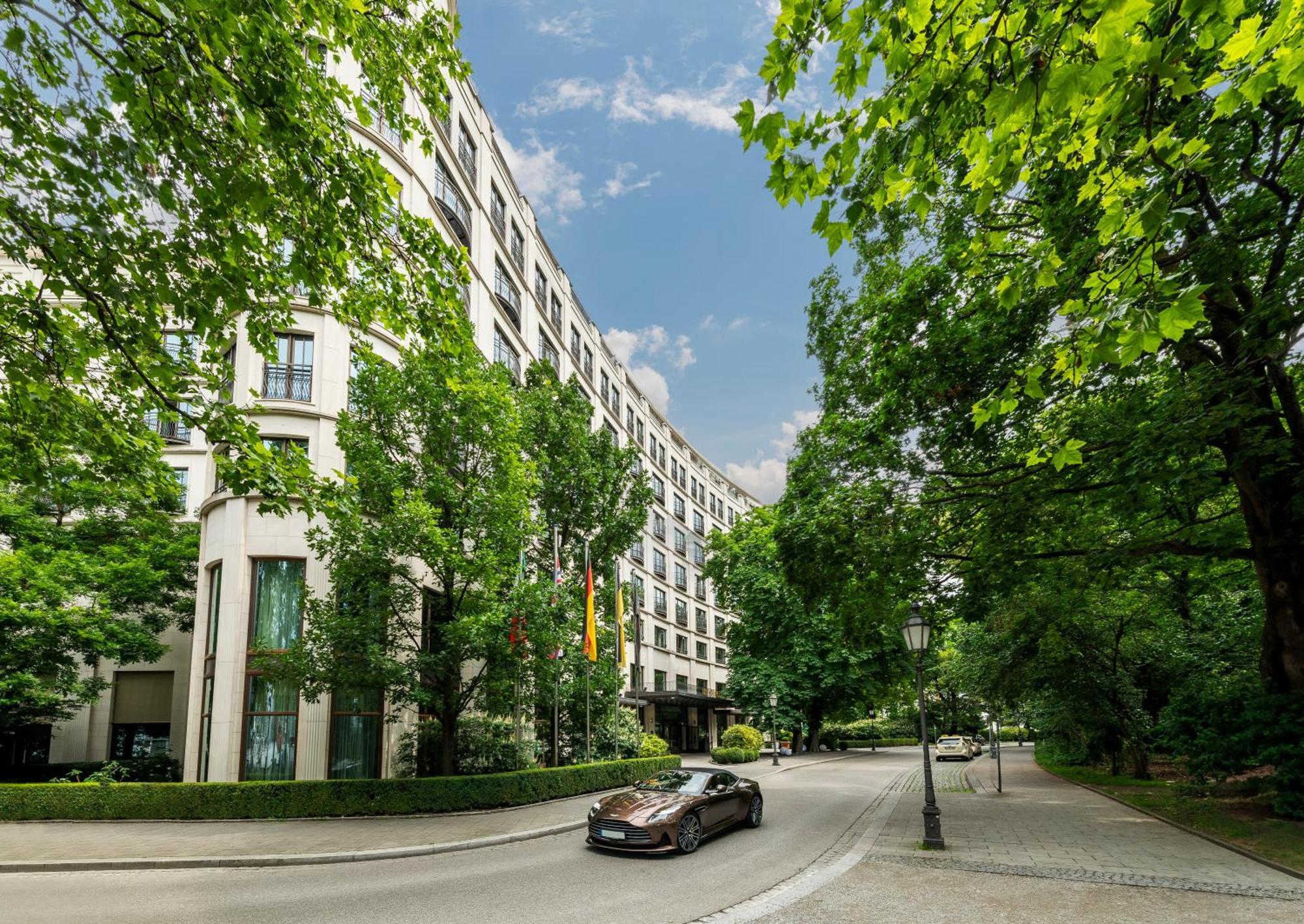 Rocco Forte The Charles Hotel Munchen Bagian luar foto